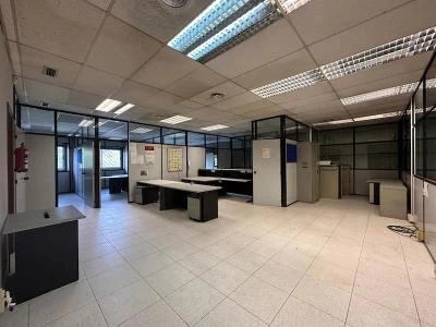 Imagen 7 de Nave industrial con cámaras de congelación en Arrigorriaga